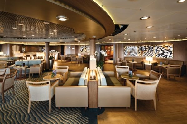 https://static.traveltek.net/cruisepics/local_shipimages_large/1784737271.jpg
