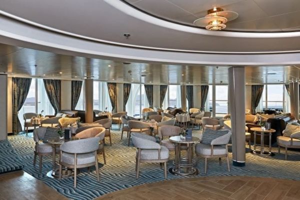 https://static.traveltek.net/cruisepics/local_shipimages_large/1784795314.jpg