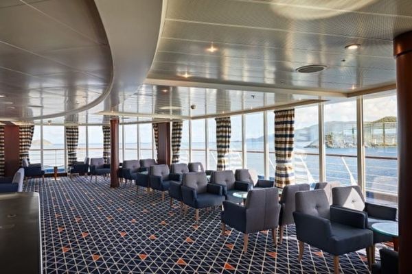 https://static.traveltek.net/cruisepics/local_shipimages_large/1784795387.jpg