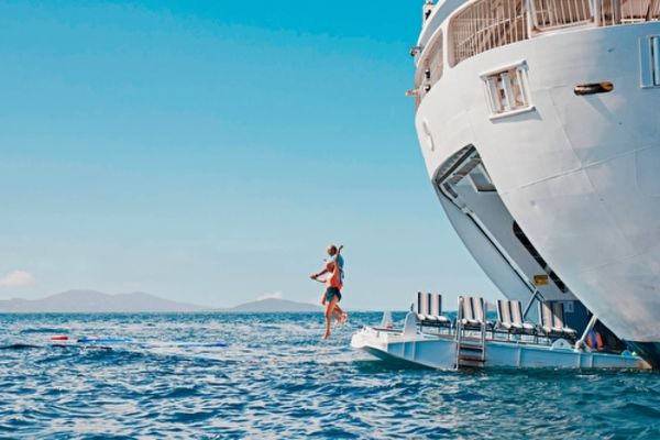 https://static.traveltek.net/cruisepics/local_shipimages_large/1784799253.jpg