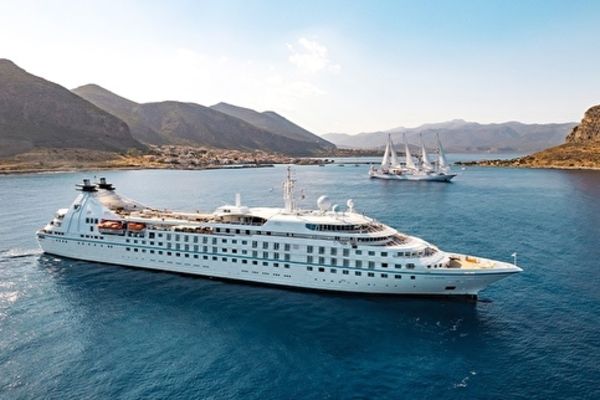 https://static.traveltek.net/cruisepics/local_shipimages_large/1784799357.jpg