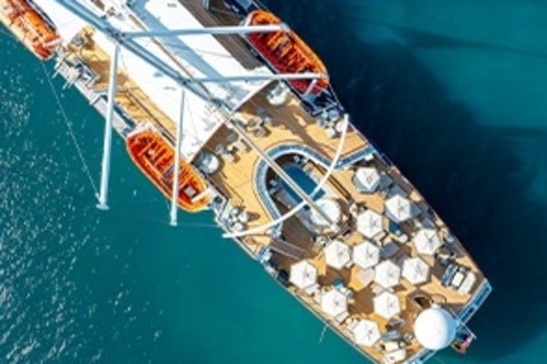 https://static.traveltek.net/cruisepics/local_shipimages_large/1784799380.jpg