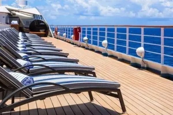 https://static.traveltek.net/cruisepics/local_shipimages_large/1784802361.jpg