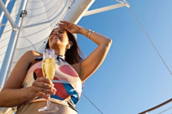 https://static.traveltek.net/cruisepics/local_shipimages_large/1784802524.jpg