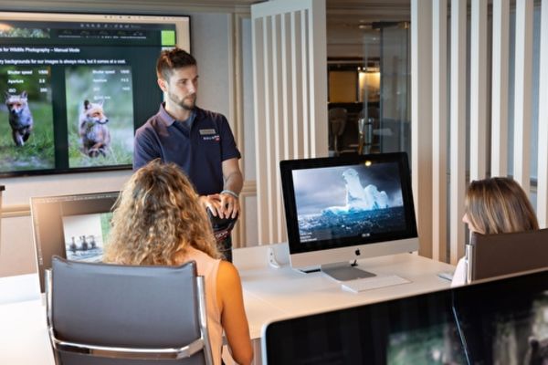 https://static.traveltek.net/cruisepics/local_shipimages_large/1784802887.jpg