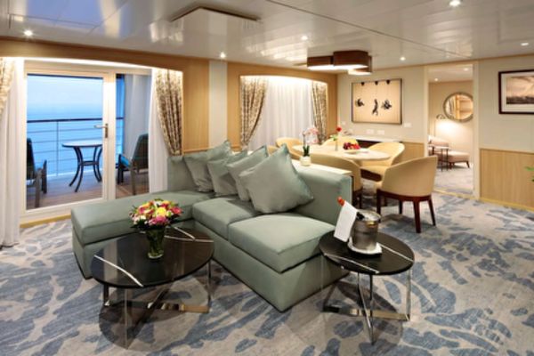 https://static.traveltek.net/cruisepics/local_shipimages_large/1784885642.png