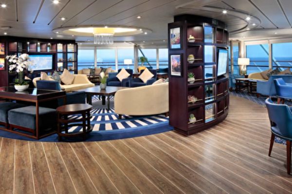 https://static.traveltek.net/cruisepics/local_shipimages_large/1784886605.png