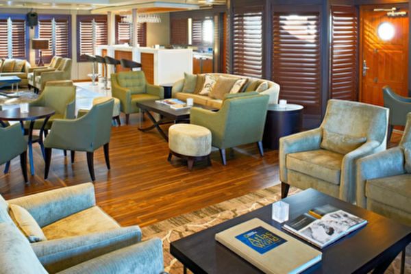 https://static.traveltek.net/cruisepics/local_shipimages_large/1784891366.png