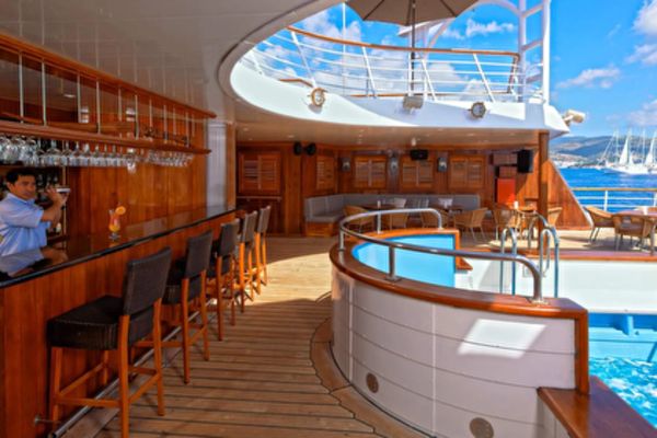 https://static.traveltek.net/cruisepics/local_shipimages_large/1784891395.png