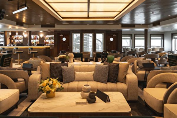 https://static.traveltek.net/cruisepics/local_shipimages_large/1784892496.png