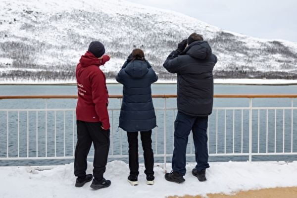 https://static.traveltek.net/cruisepics/local_shipimages_large/1785145586.jpg
