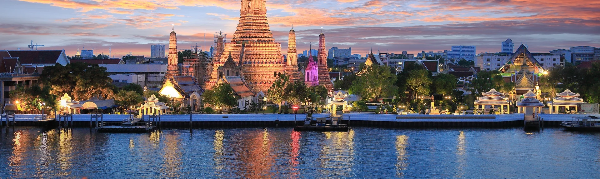 Trafalgar_river_banner_2