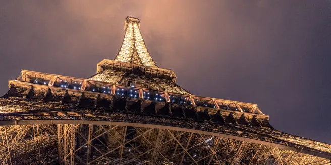 Going up the Eiffel Tour