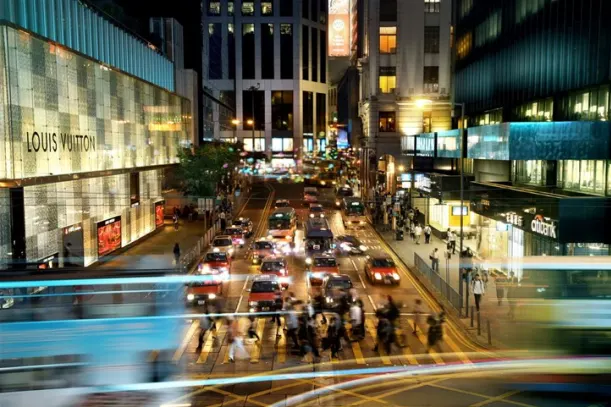 Navigating Hong Kong's Shopping Landscape luxury travel
