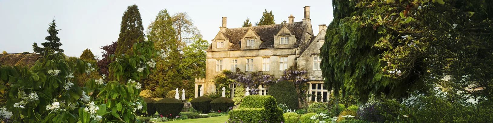 Country Estate England Banner image for Travel Associates best Curated Cultural Journey