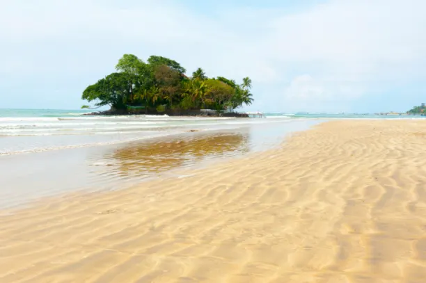 Eight Islands For Hire Around The World luxury travel