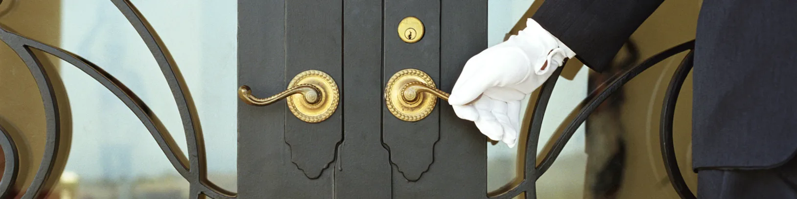What A Hotel Butler Can Do For You? luxury travel