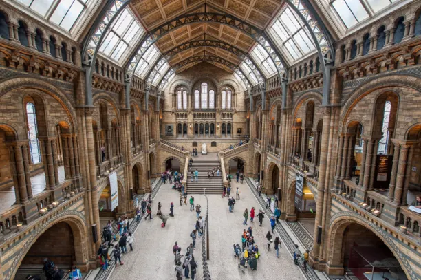 Go Enjoy The Bright Lights Of London luxury travel