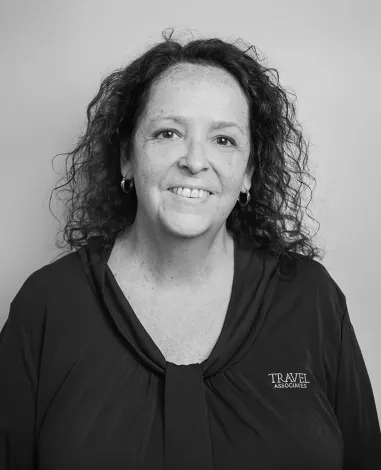 Julie Devereux Profile Image