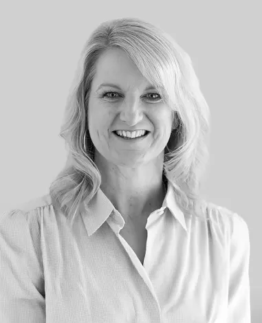 Lisa Knight Profile Image