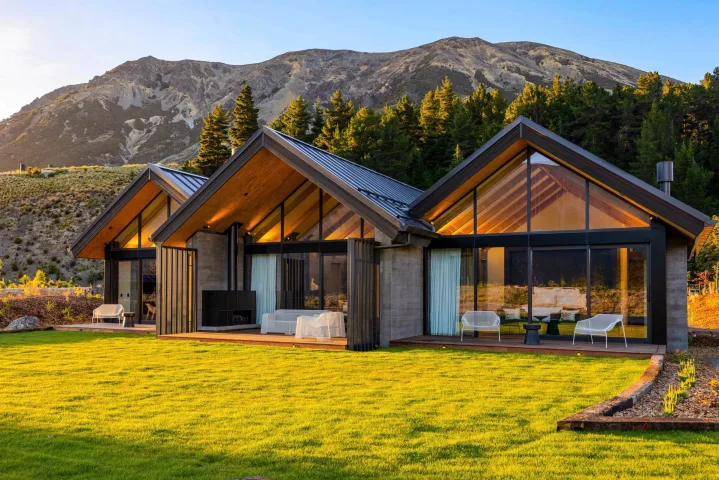 Flockhill Lodge luxury hotel New Zealand