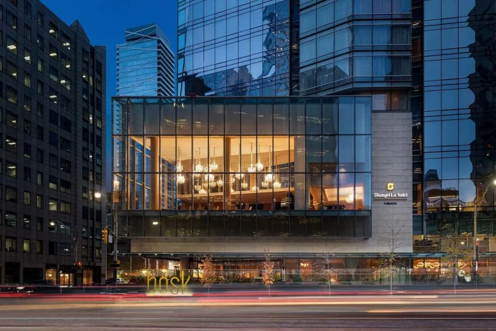 Shangri-La Toronto luxury hotel Canada