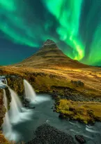 Luxury travel: Kirkjufell Mountain, Iceland