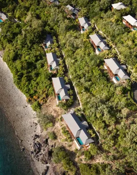 qualia luxury hotel Australia