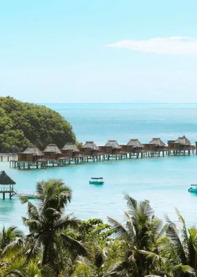 villas on water fiji