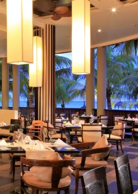 An image of a luxe restaurant in a hotel