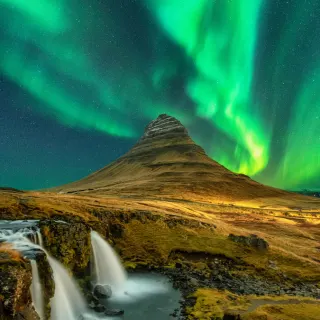Luxury travel: Kirkjufell Mountain, Iceland