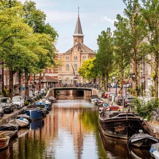 Luxury Travel: Bloemgracht canal in Amsterdam, Netherlands