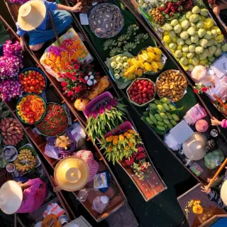 Luxury Travel: Floating Market, Thailand