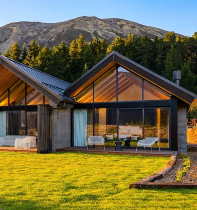 Flockhill Lodge luxury hotel New Zealand