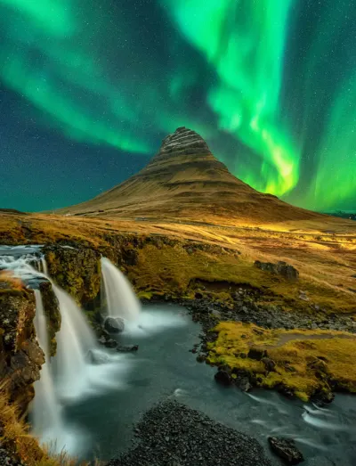 Luxury travel: Kirkjufell Mountain, Iceland