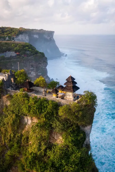 Uluwatu temple cliffs, luxury travel holiday, Bali
