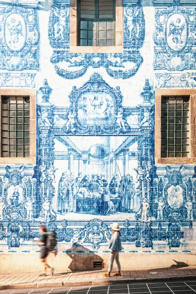 Portugal_Para2_POI2_Capela das Almas church.jpg