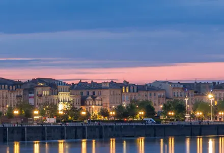 TA25111_TA Cruise & Tour Film Festival Event_Jun25_Blog 1 Timeless Rivers & Romantic Capitals_R1_Header 02.jpg