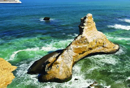 Travel to the heart of nature with Aurora Expeditions luxury travel