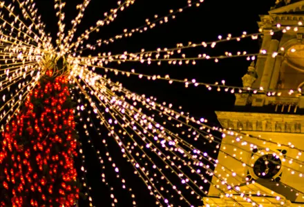Christmas in Budapest: Markets, Mulled Wine and More! luxury travel