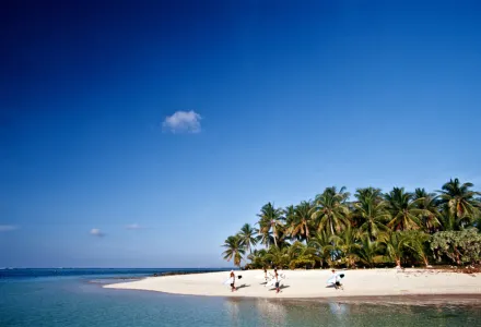 18 Reasons To Visit The Philippines luxury travel