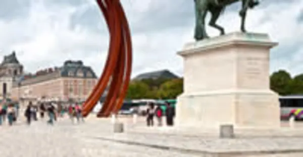 Adelaide to Paris Business Class Airfare