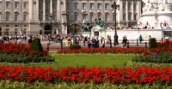 Melbourne to London Business Class Airfare