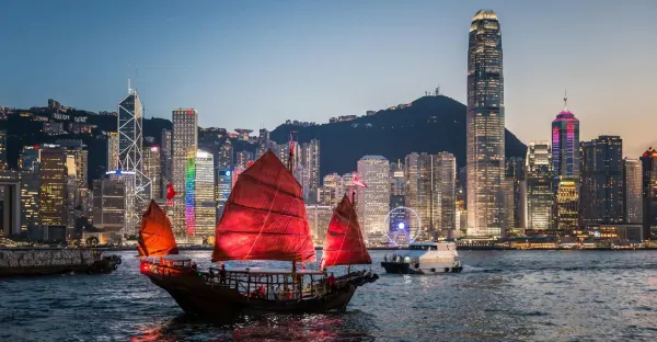 Asia Highlights Cruise: Ho Chi Minh City, Hong Kong & Kobe - Singapore to Kobe