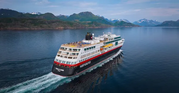 Arctic Norway Frontier – Oslo, Fjords & Svalbard - Oslo to Longyearbyen