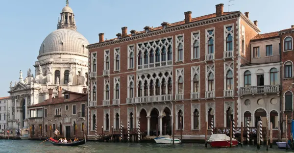 Sina Centurion Palace