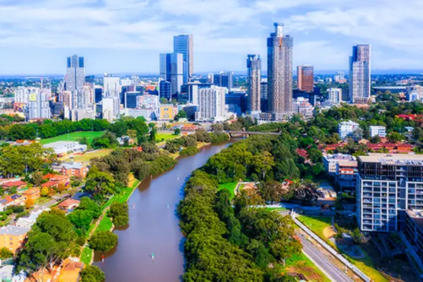 river running through city of parramatta
