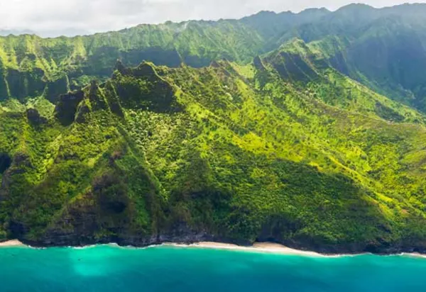 Experience the Aloha Spirit luxury travel