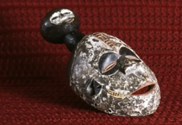 Behind Papua New Guinea's Mask luxury travel