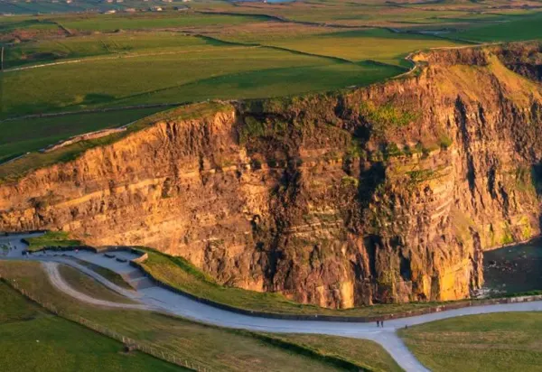 Fill Your Heart with Ireland: Wild Beauty, Rich Flavour, and Timeless Charm Banner